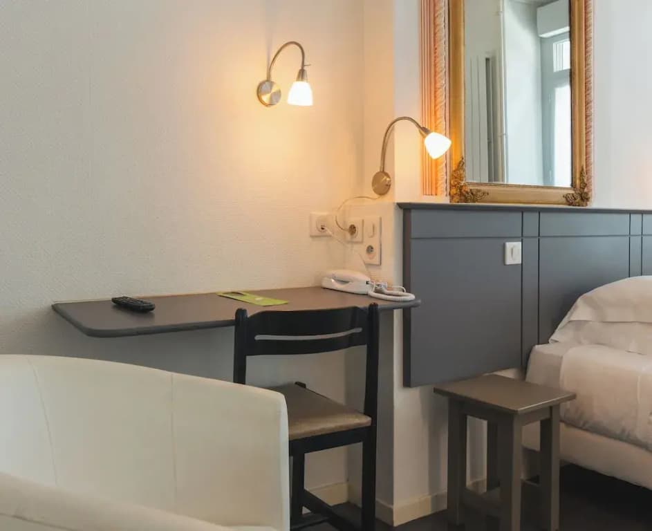 Hôtel Christian - Photo 3