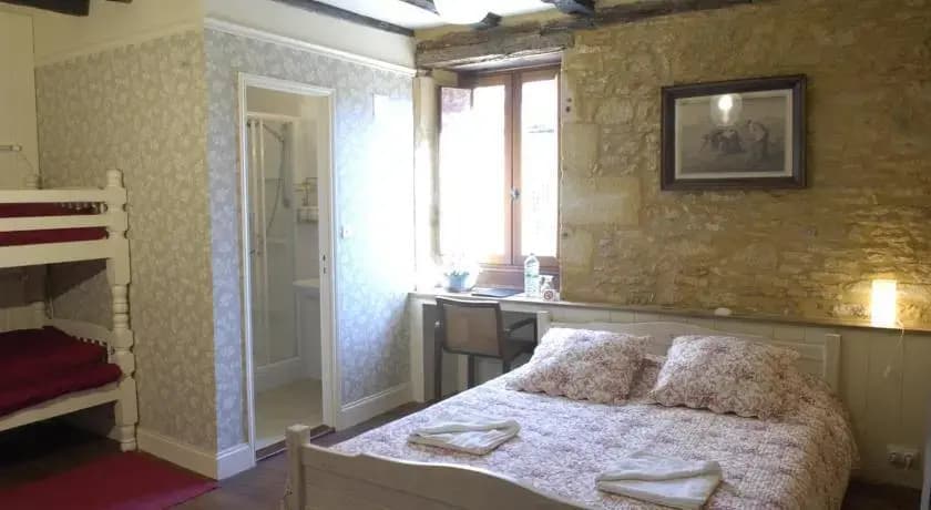 Chambres d'Hotes et Gites Le Chevrefeuille - Photo 2