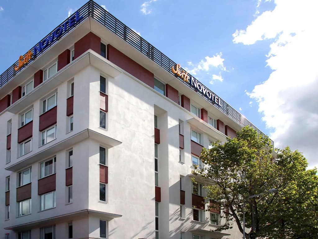 Novotel Suites Clermont Ferrand Polydome - Photo 1