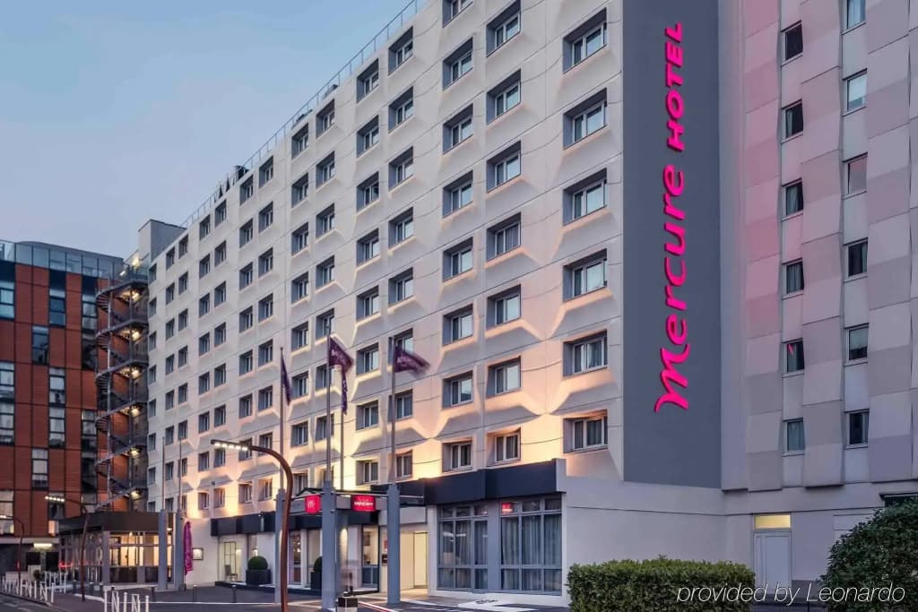 Mercure Paris Porte d'Orléans - Photo 1