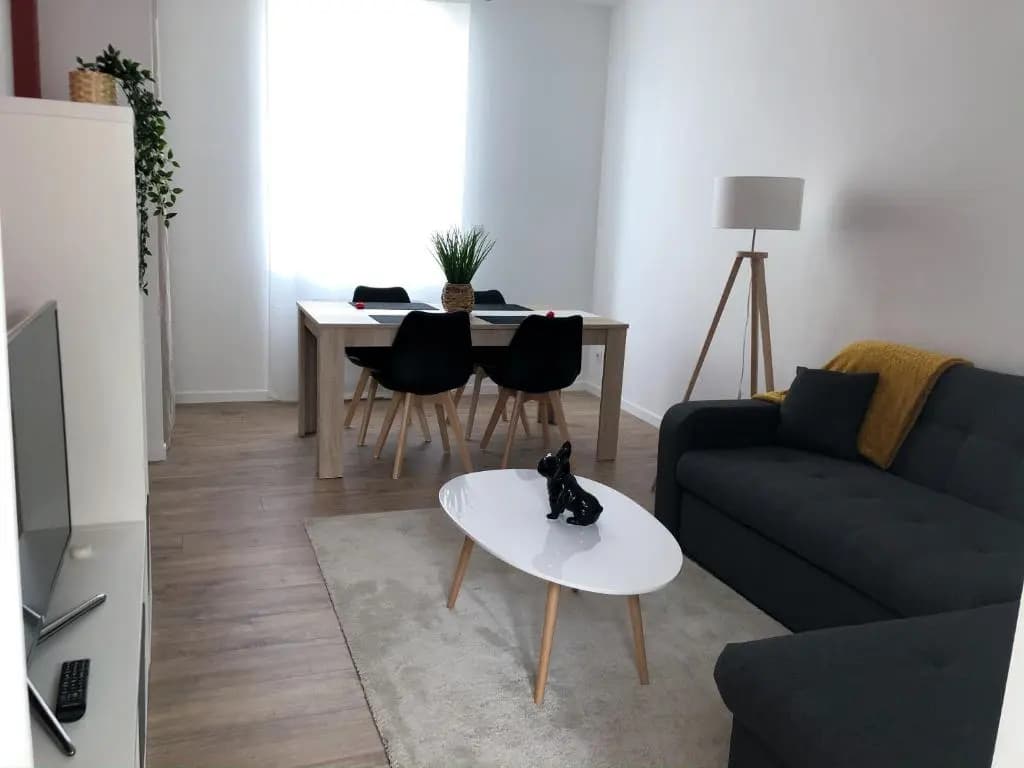 Appartement spacieux et fonctionnel - Photo 2