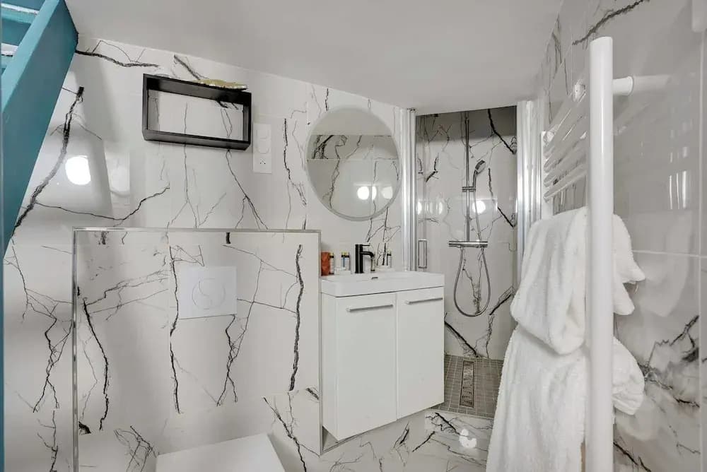 Cosy Apartment With 2 Rooms in Marais - Miniature 7