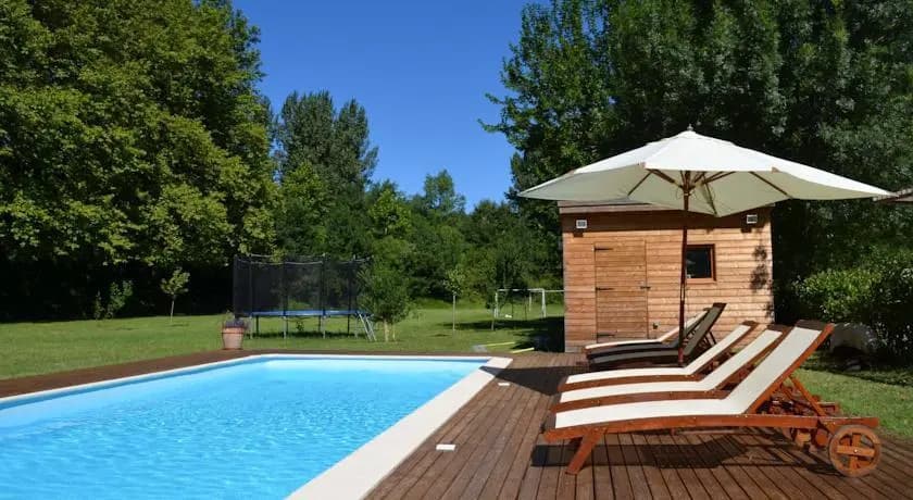The Coachhouse B&B Bus - Photo 3
