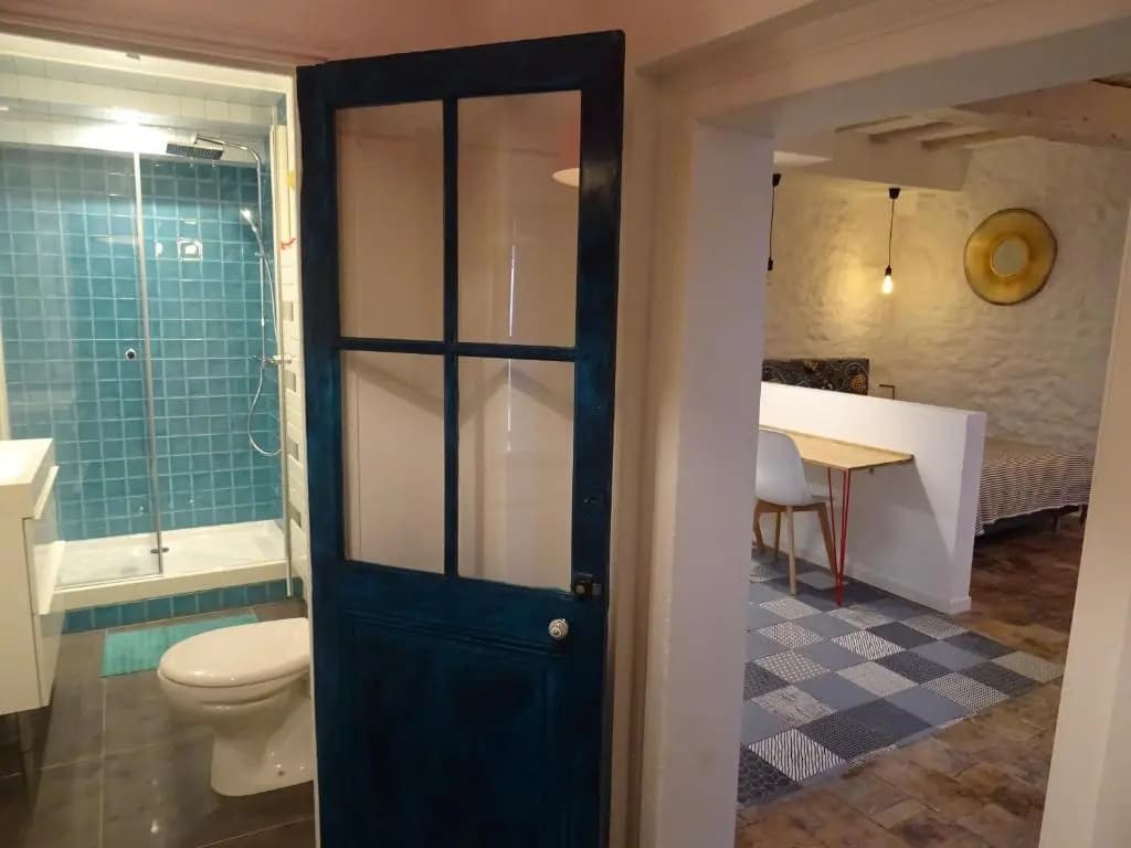 Appartement spacieux avec une vue sur Tours ( 38m²) -Gite de Bellevue - Miniature 7