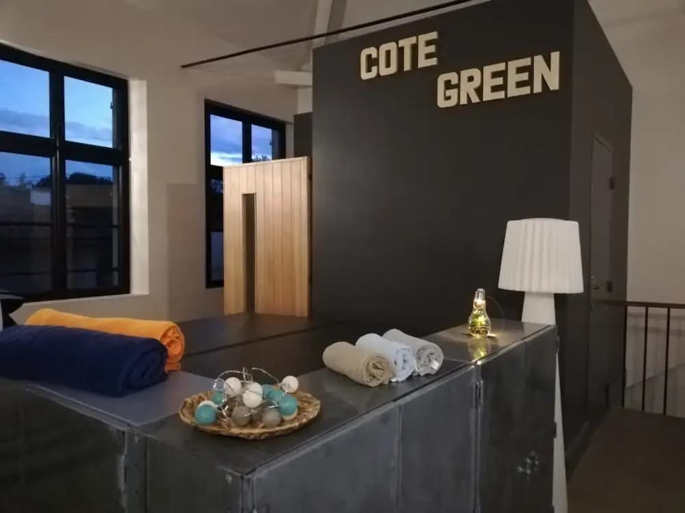 Cote Green - Photo 1