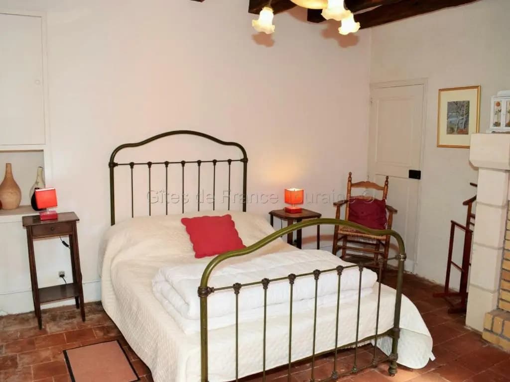 Gîte Saint-Jean-Saint-Germain, 4 pièces, 6 personnes - FR-1-381-52 - Photo 2