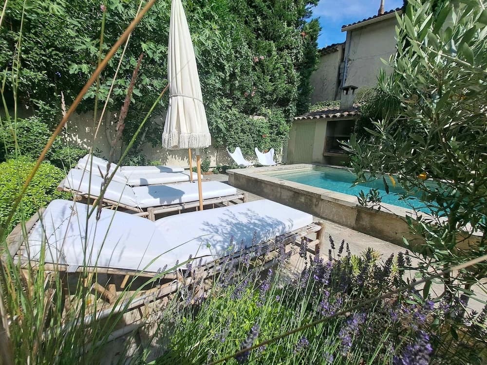 Villa Maillane 18th Century Residence Completely Renovated - Photo 3