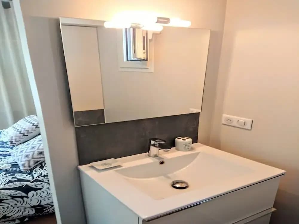 Cozy Apartment for 2 in Antibes - Photo 5
