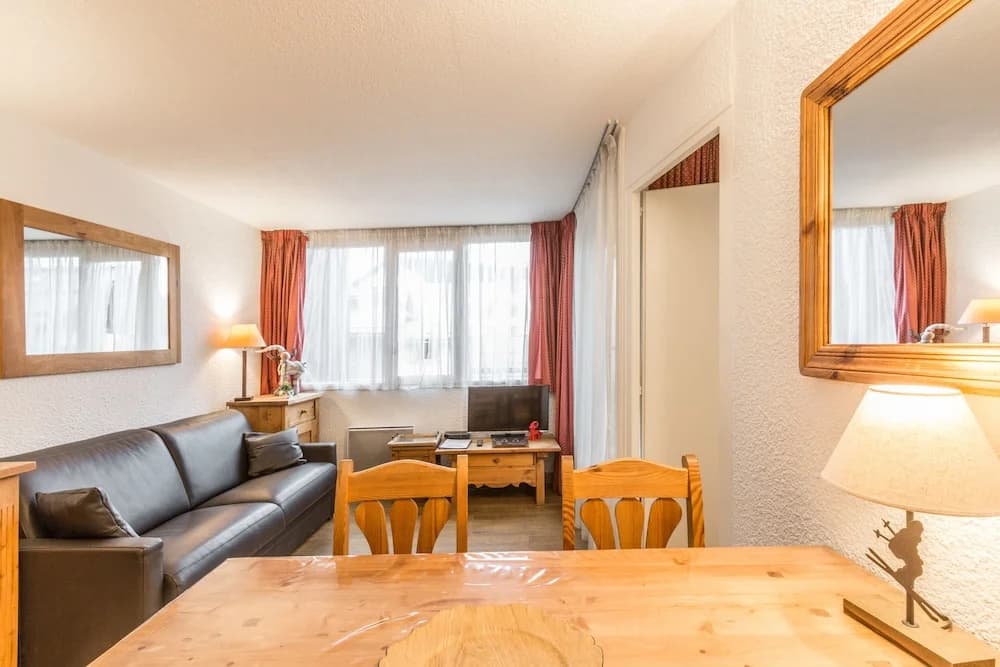 Apartment Mummery 1 - Photo 3