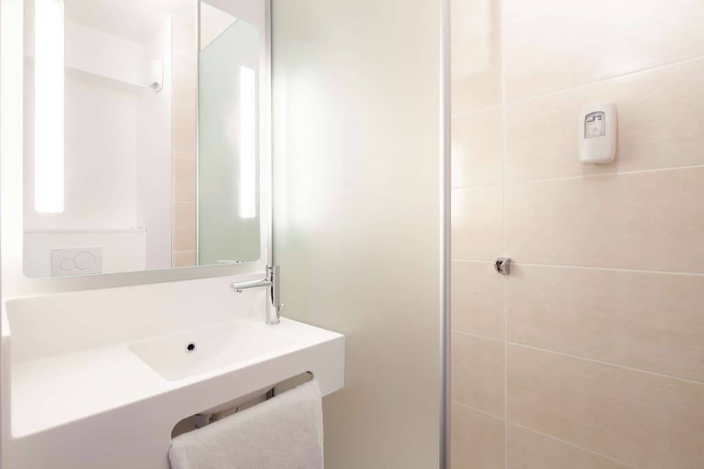 B&B Hotel Cergy Saint-Christophe - Miniature 8