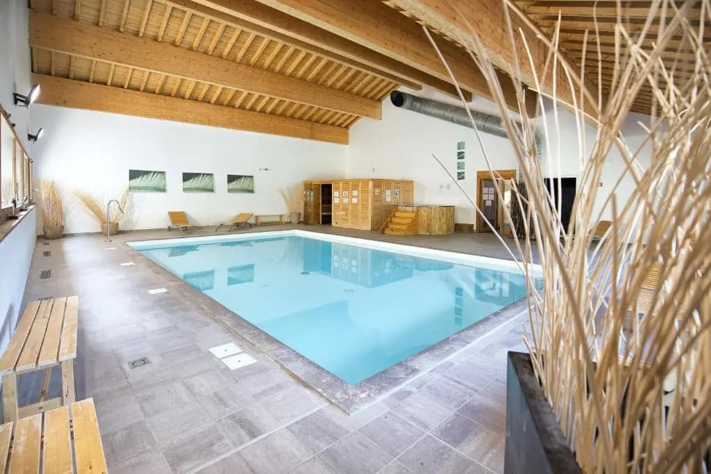 Le Hameau SPA & PISCINE appartement 3 pieces 6pers by Alpvision Residences - Miniature 8