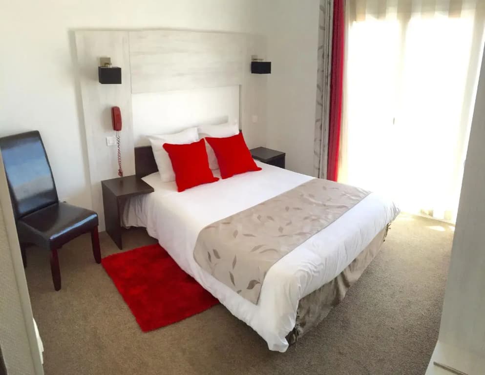 Victoria Hotel - Photo 3
