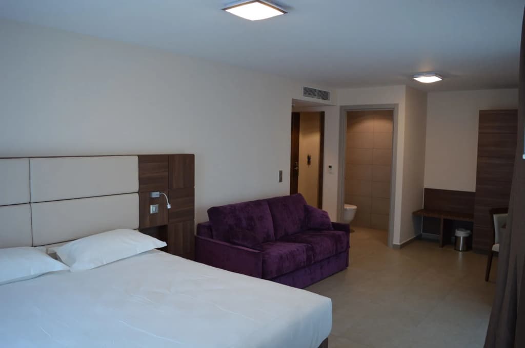 Hôtel Port Toga - Miniature 6