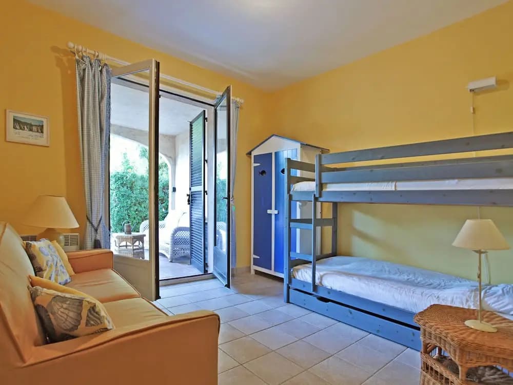 Lovely Holiday Home in Theoule-sur-Mer with Pool - Photo 4