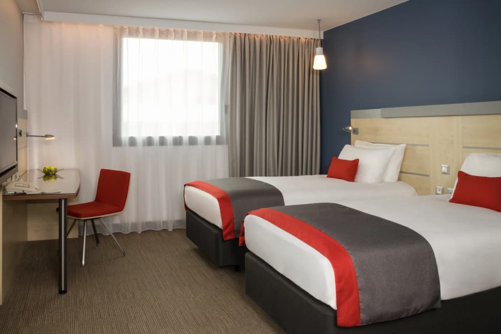 Holiday Inn Express Toulouse Airport by IHG - Miniature 7