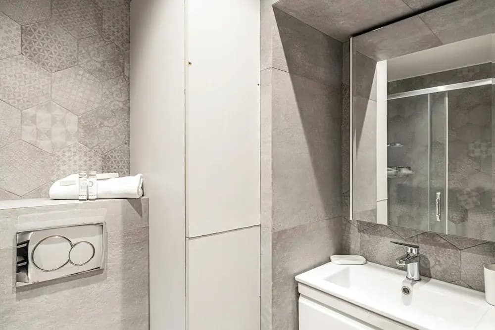 Cozy Renovated Studio - Cannes Meynadier - Miniature 7