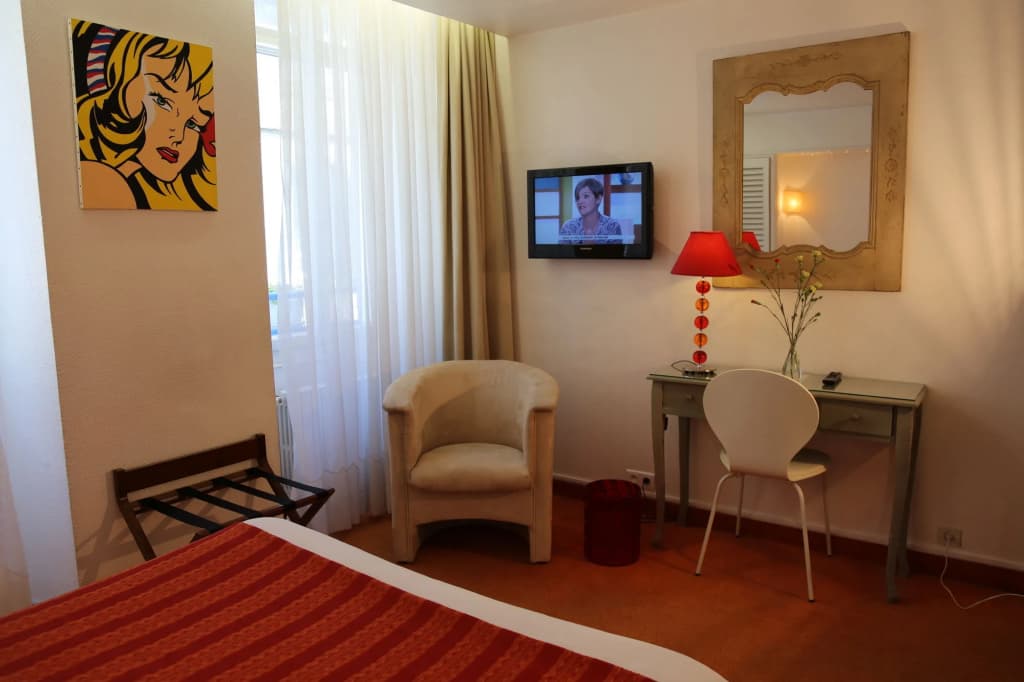 Hotel Moderna - Photo 4