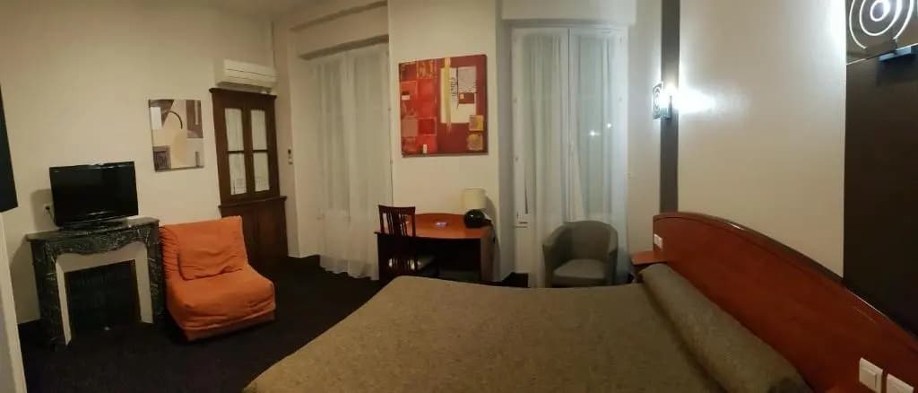 Hôtel De La Paix - Photo 3