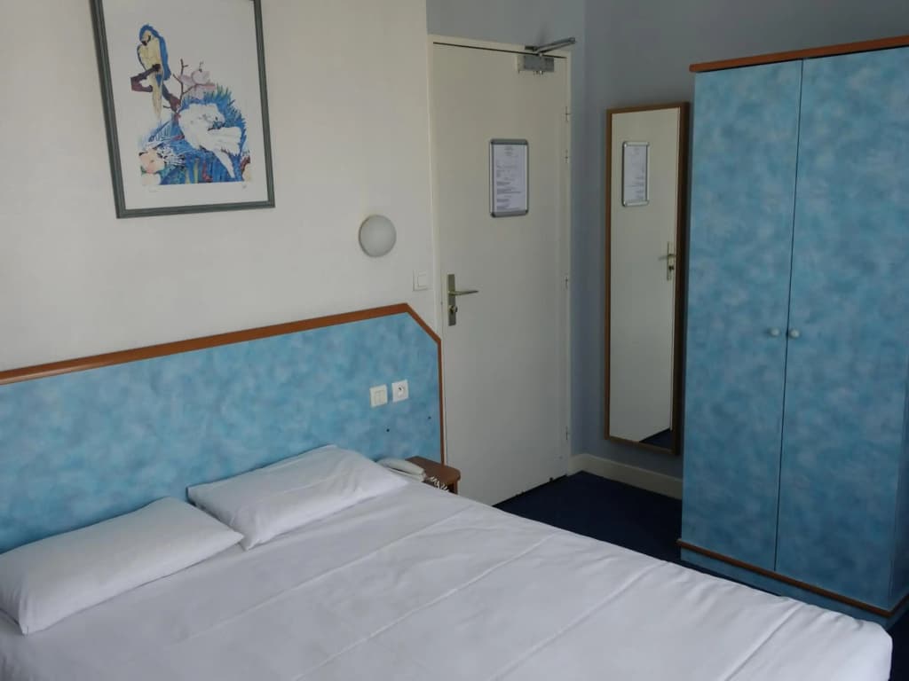 Hotel Royal Mansart - Photo 3