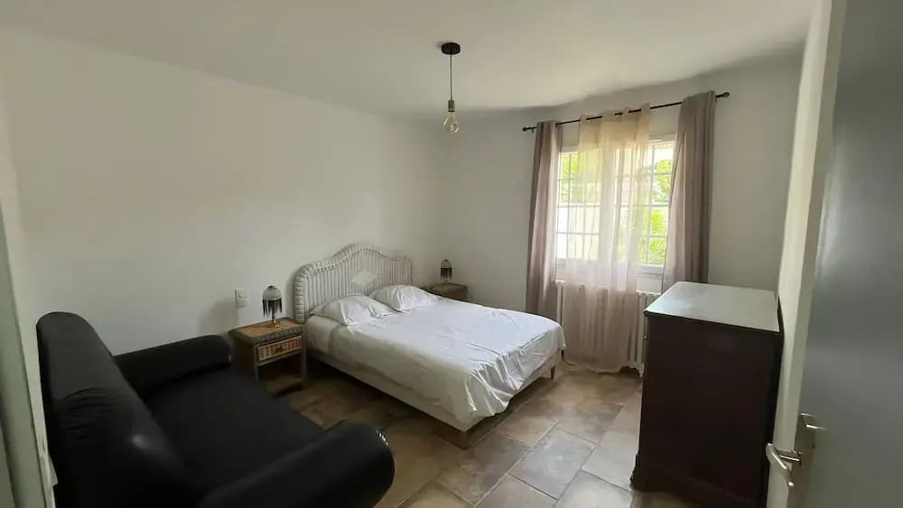 Villa in St Denis With Pool & Pyrenees View - Photo 4