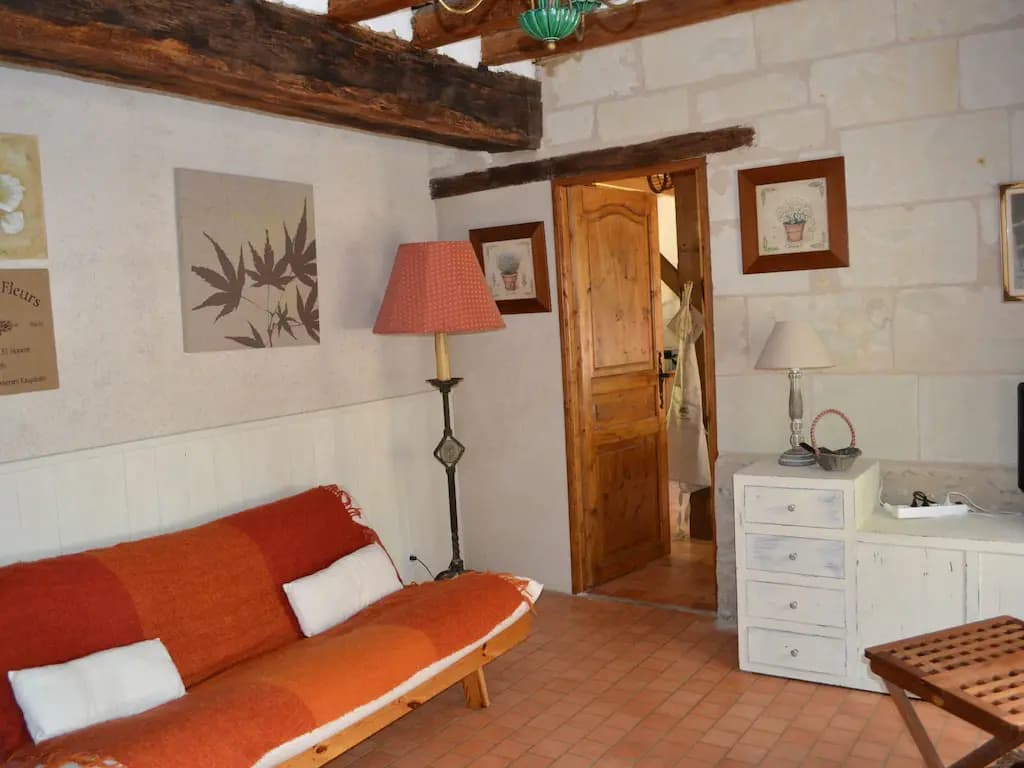 Cozy Holiday Home in Brion with Swimming Pool - Photo 3