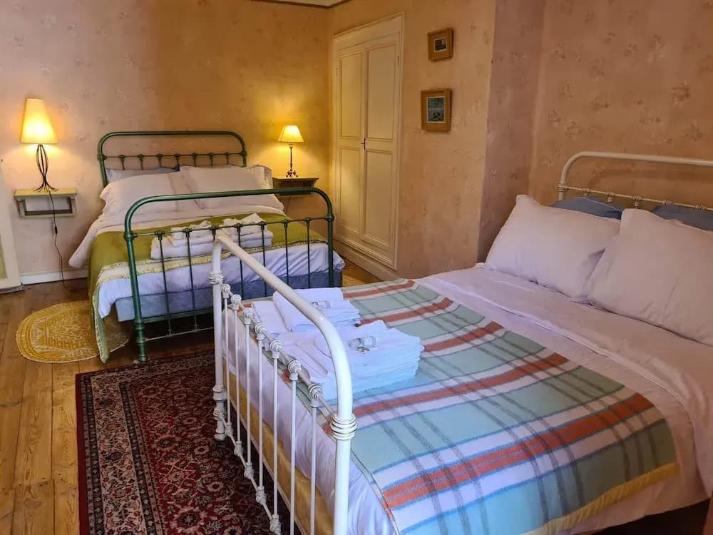 Hotel des etrangers - Miniature 6