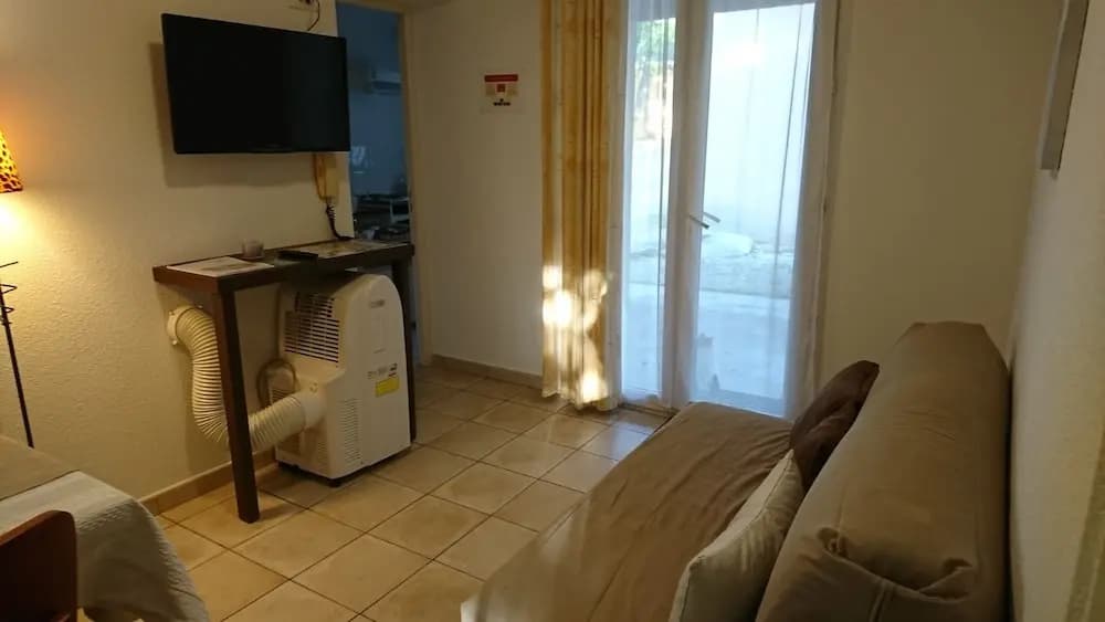 Hôtel Les Oliviers - Photo 2