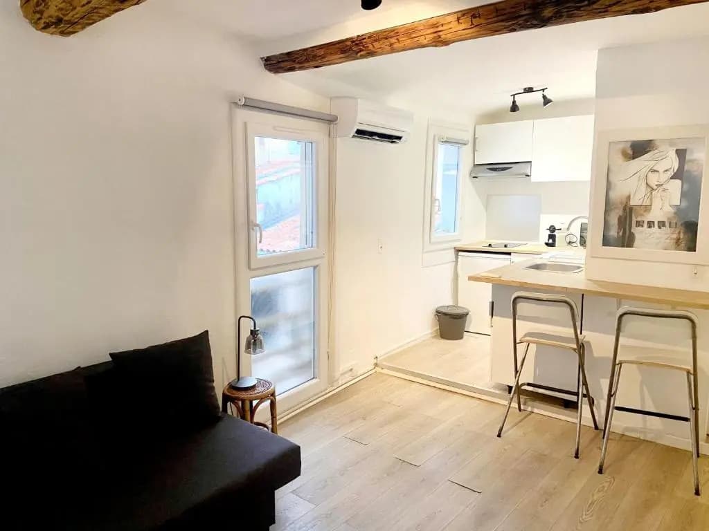 studio a 2 minutes du cours Mirabeau - - Photo 2