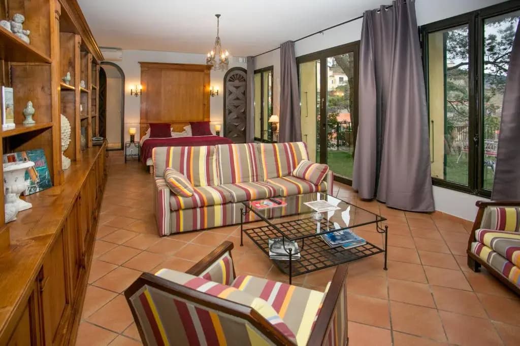 Le Relais des trois Mas - Miniature 6