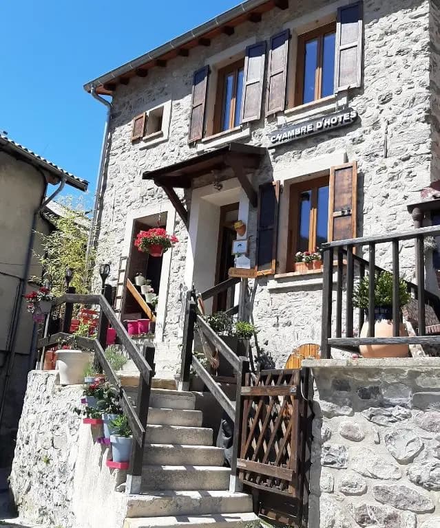 Les chambres du Presbytère du Val - Photo 1