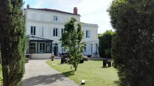 Chambres d'hôtes H De Surgeres - Photo 3