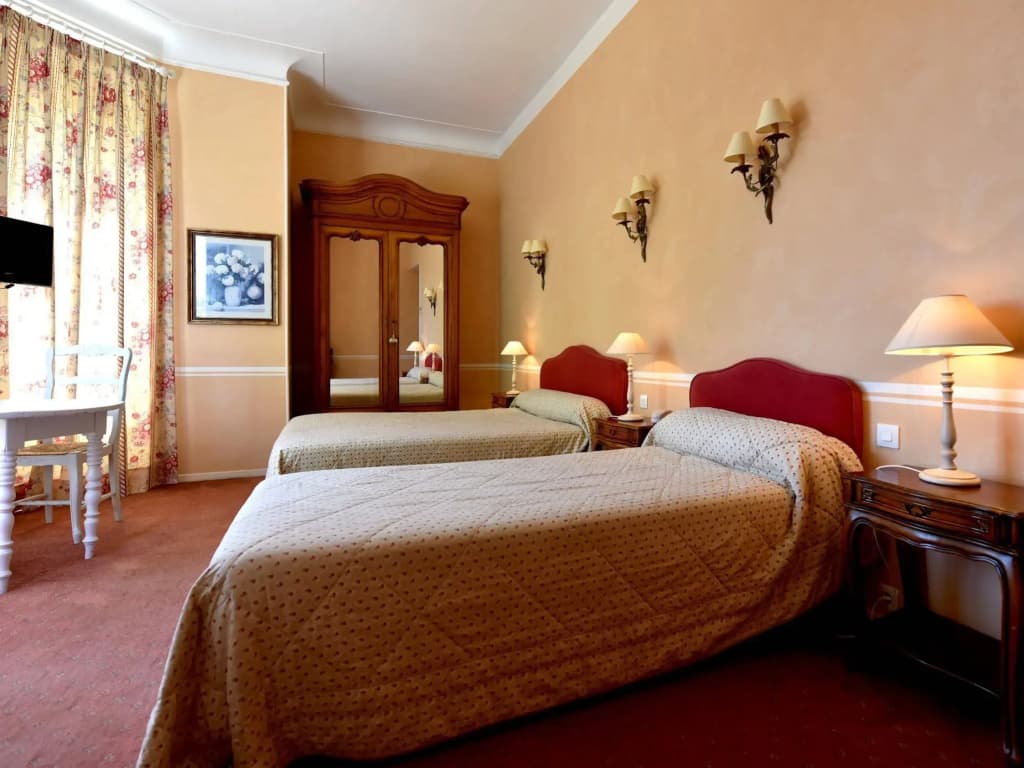 Demeures Et Châteaux Hôtel L'Hermitage - Photo 4