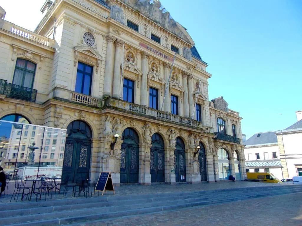 Hotel de La Croix de Malte - Photo 1