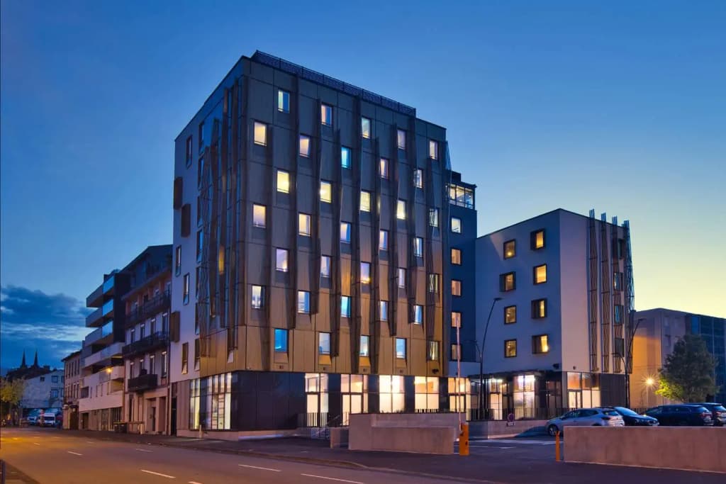 Aiden by Best Western Clermont-Ferrand - Photo 1