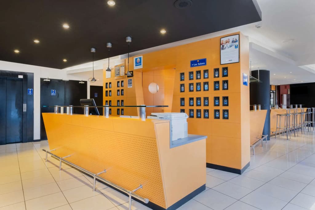 Comfort Hotel Lille L'Union - Photo 2