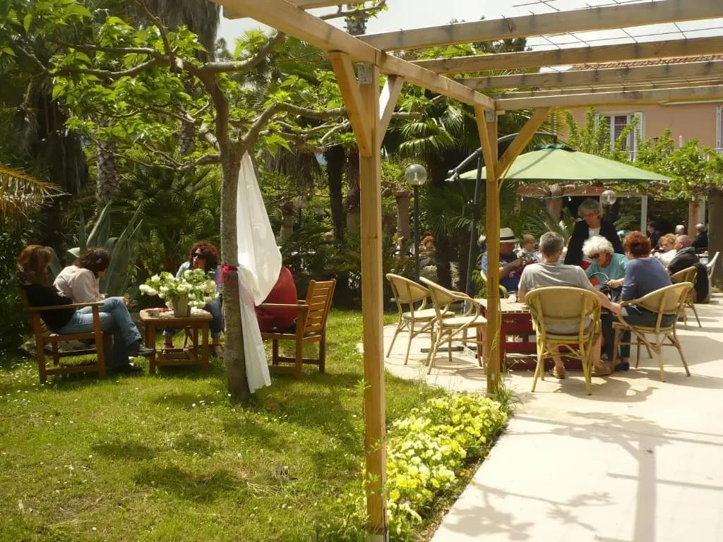 Hôtel Restaurant Les Chasseurs - Photo 4