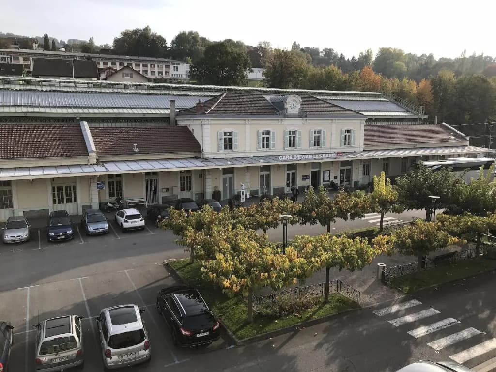 Hotel Evian Express - Photo 1
