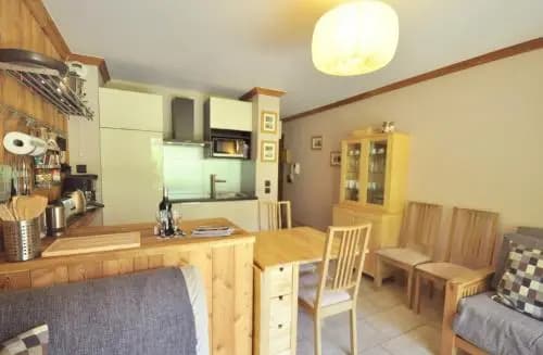 Apartment in Chalet Chamoissiere - Miniature 8