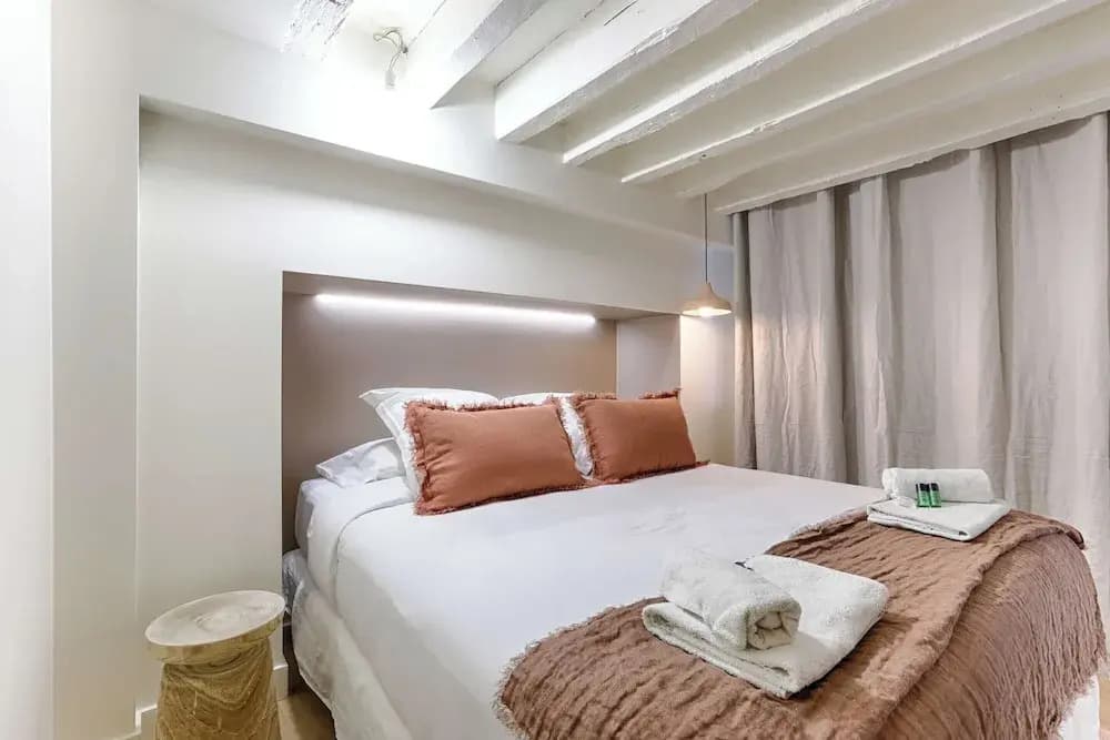 Beautiful AC Duplex Bastille Le Marais - Photo 3