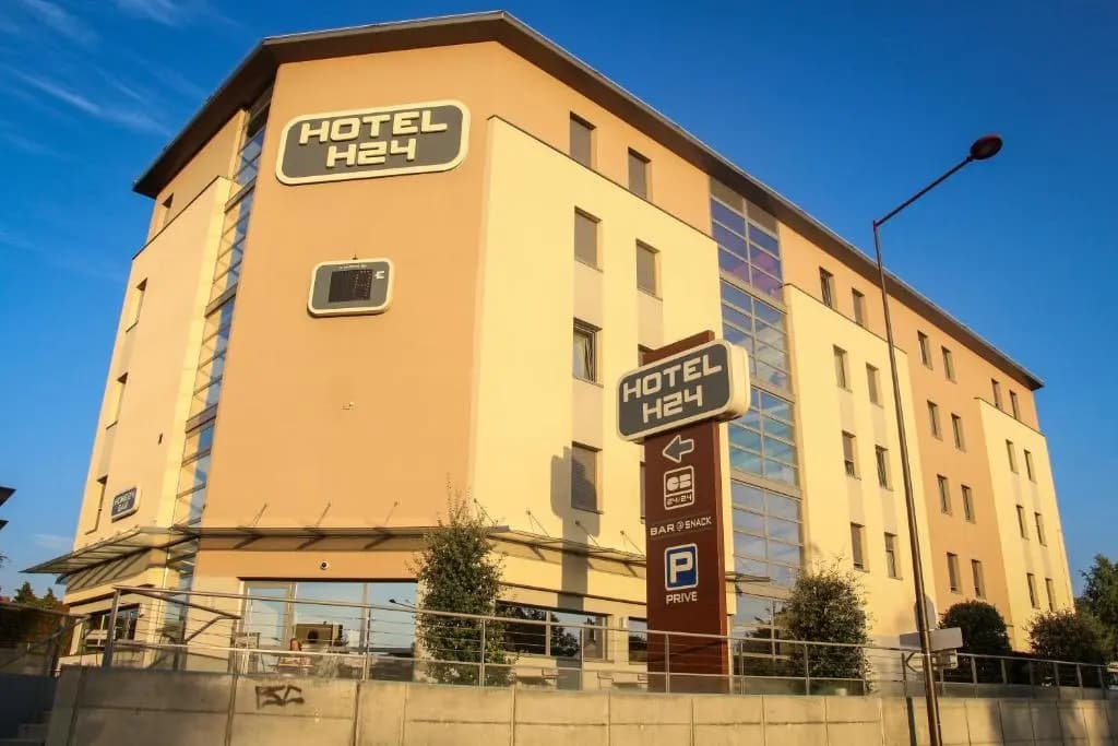 H24 HOTEL Le Mans - Photo 1