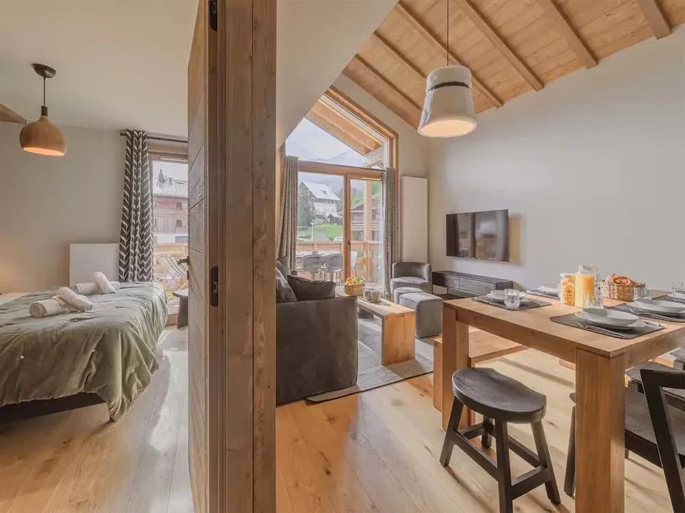 Chic Alpine Apartment With Shared Pool - Miniature 6