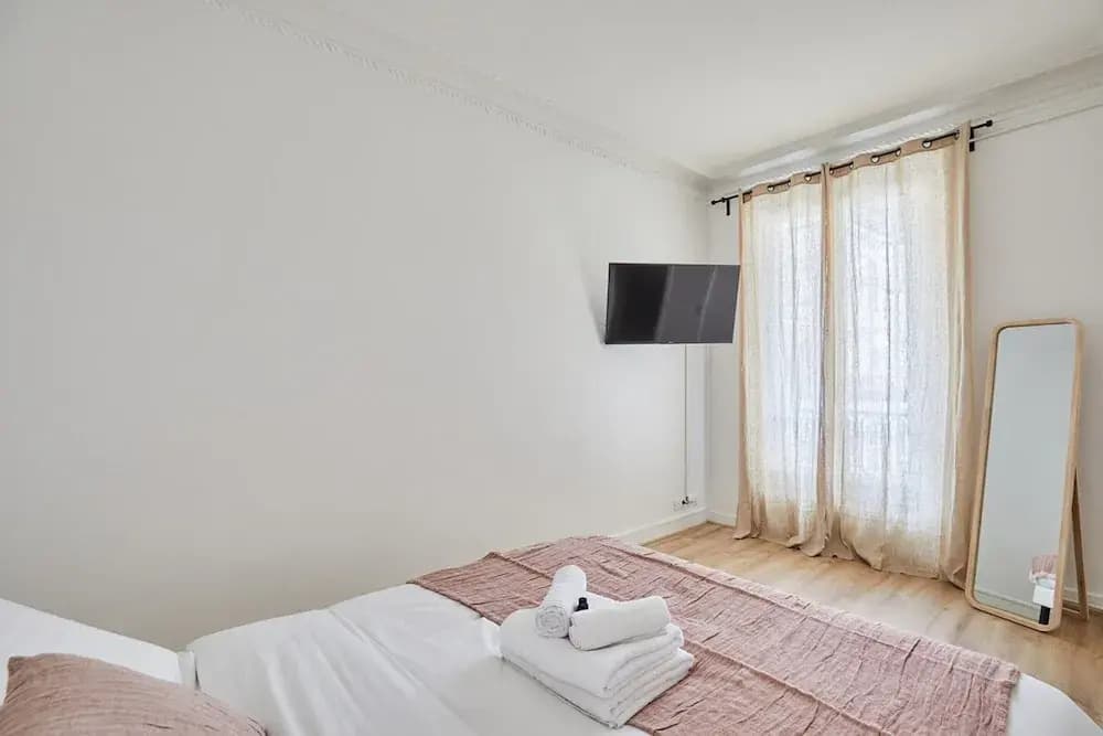 Sublime Apartment in the Heart of Paris - Photo 3