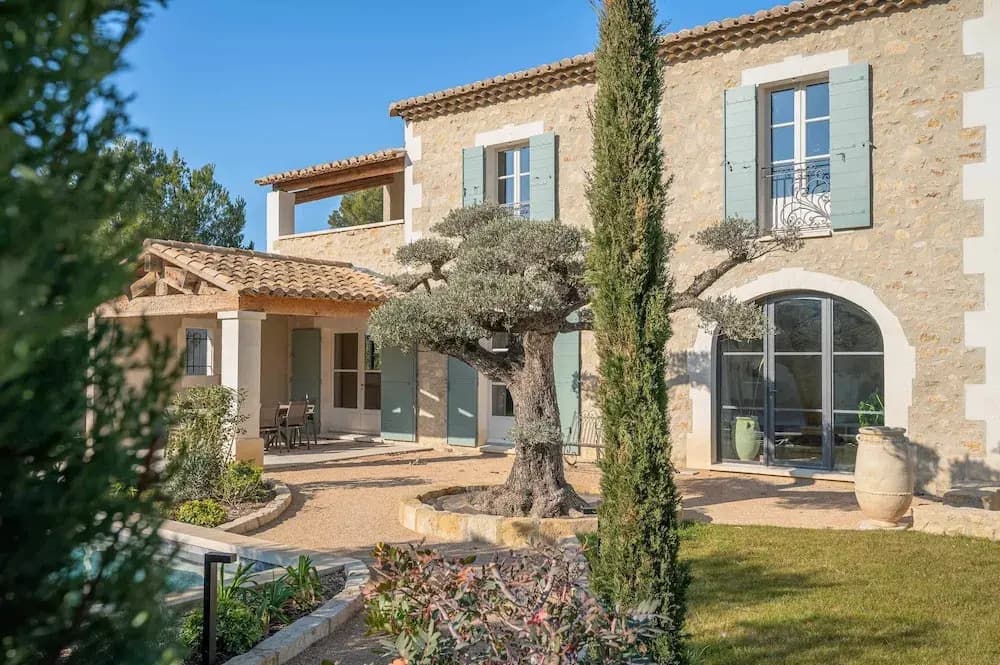 Villa Lou Panta Elegance and Comfort in the Heart of Saint-r My-de-provence - Photo 3