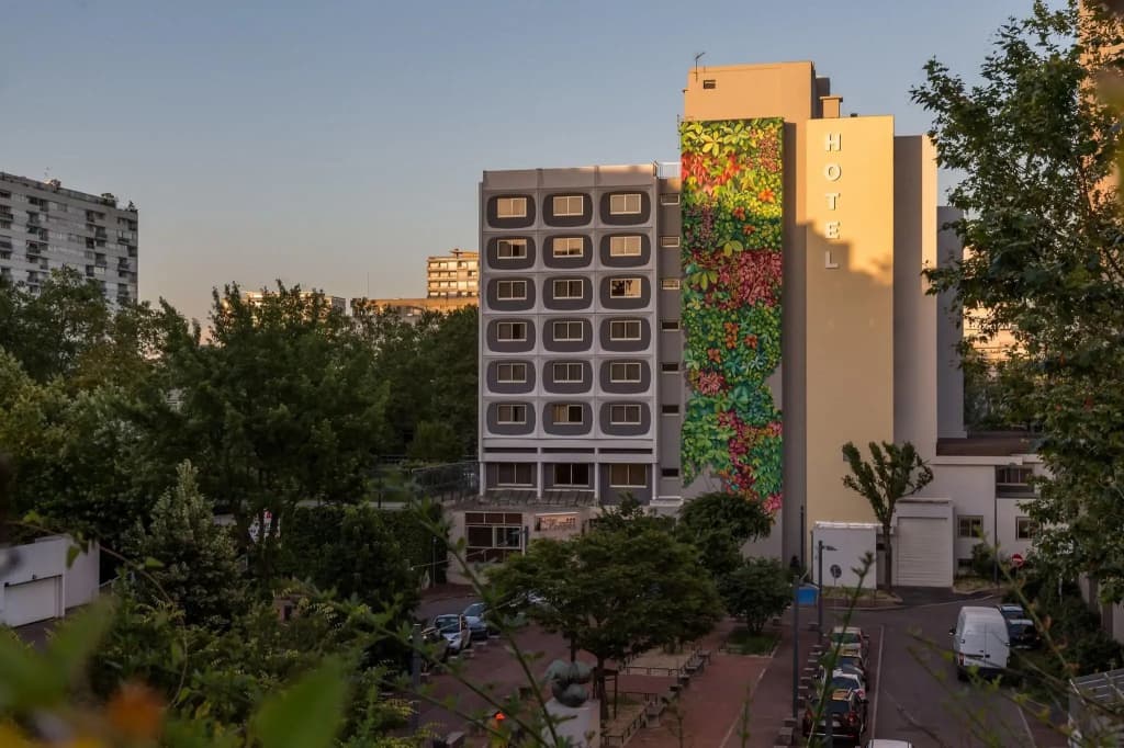 Hôtel des Congrès - Photo 1