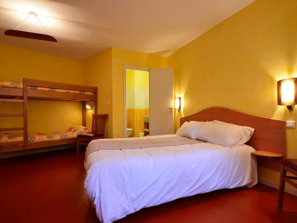 Hotel Beausejour - Photo 3