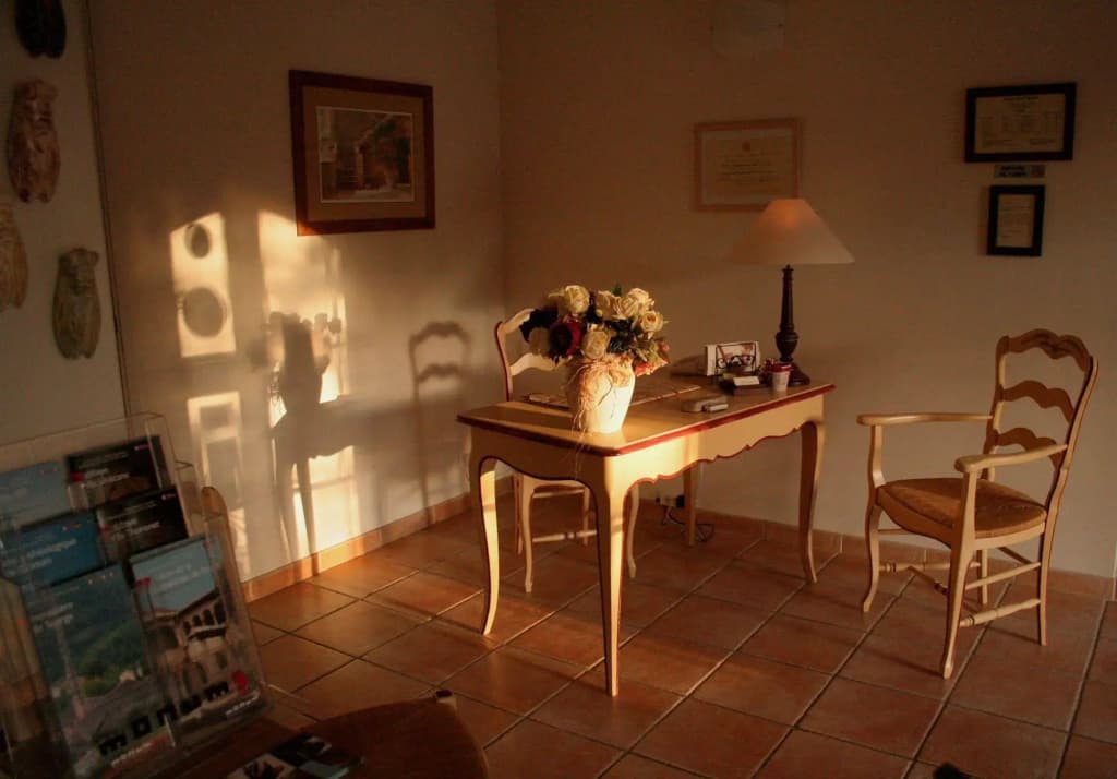 Hôtel Les Cigales - Photo 2