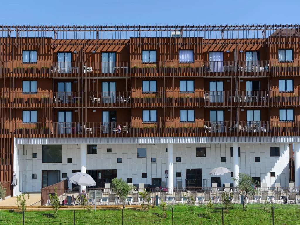 Modern Flat Near the Beach - Photo 1
