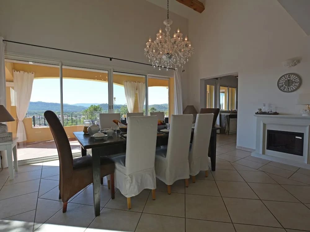 Beautiful Villa in Vidauban with Swimming Pool - Miniature 7