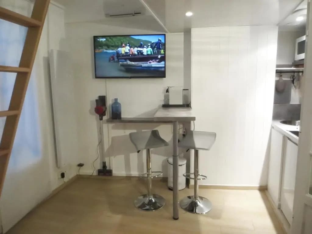 L'IDEAL 6 ( casino a 50m, plage a 150m) - Miniature 7
