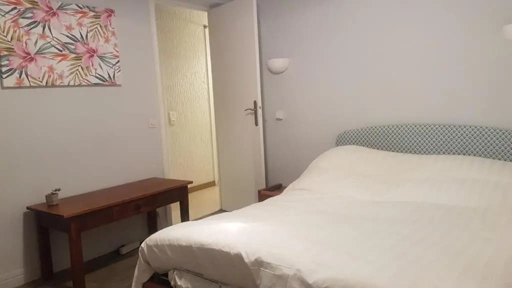 1er Etage Privatif Dans Une Maison (Adults Only) - Photo 2